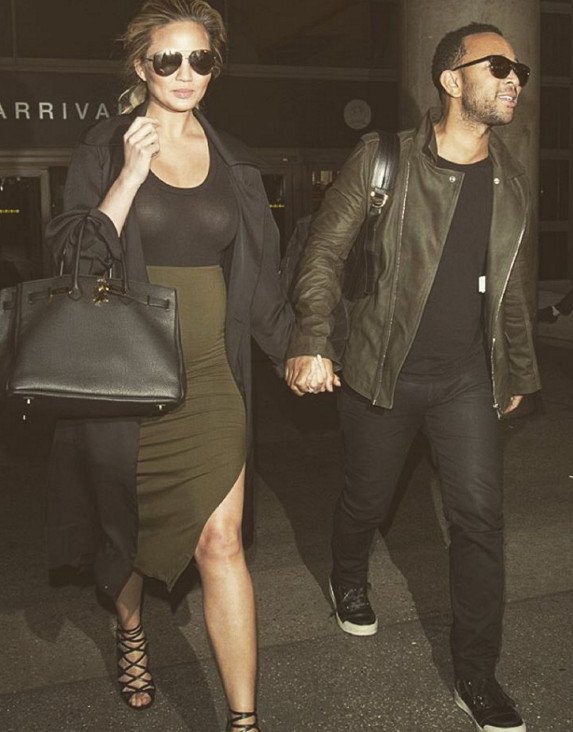 Οι 22 φωτογραφίες που αποδεικνύουν ότι η Κρίσι Τέιγκεν είναι η πιο σέξι έγκυος όλων των εποχών [εικόνες] | iefimerida.gr 9