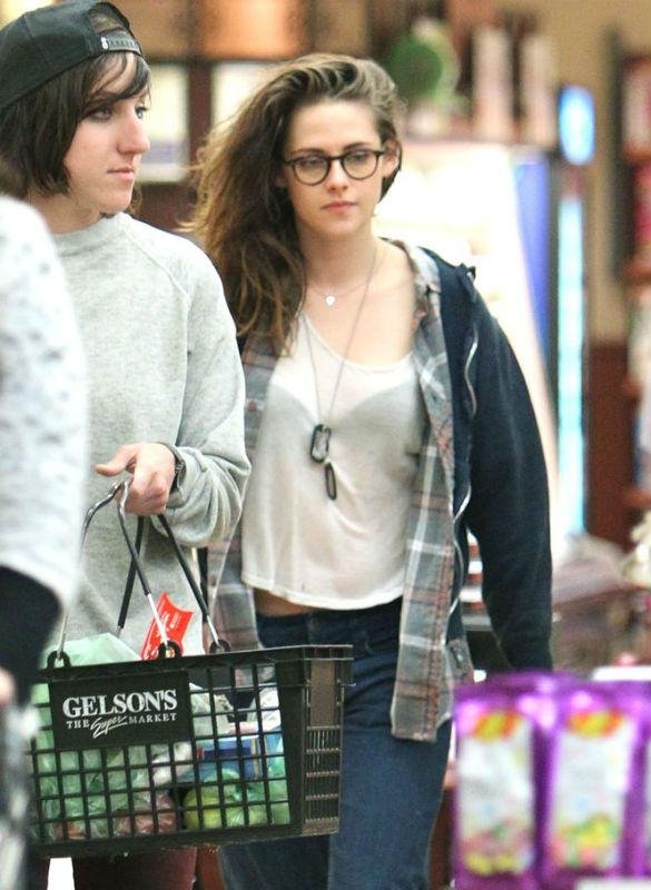 Η Kristen Stewart βαρέθηκε τους άντρες και βγαίνει με τη βοηθό της [εικόνες] | iefimerida.gr 7
