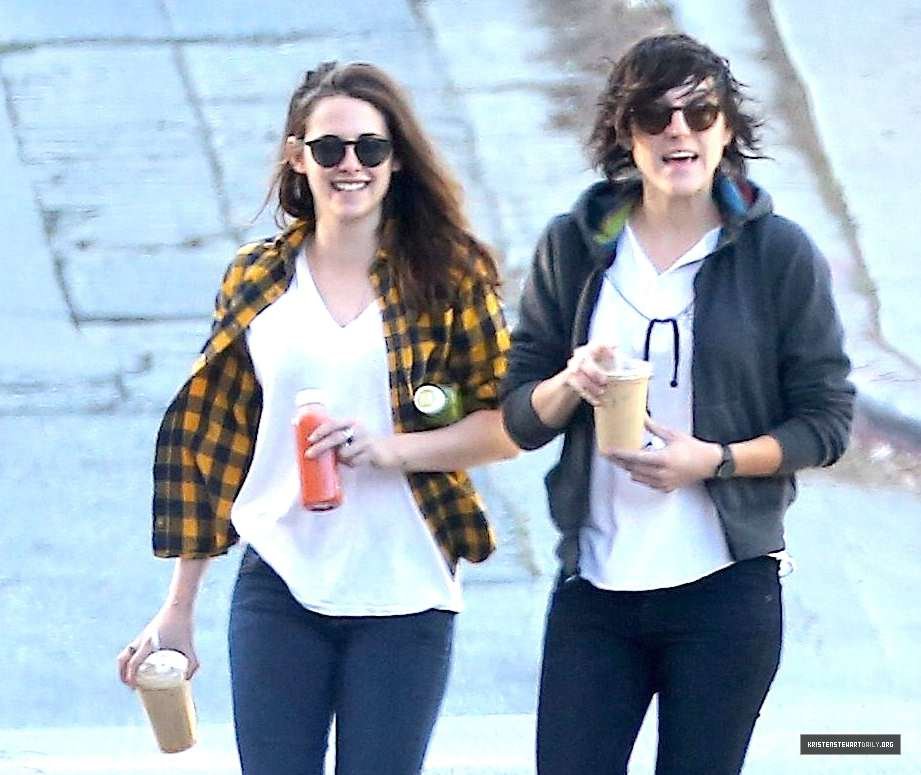 Η Kristen Stewart βαρέθηκε τους άντρες και βγαίνει με τη βοηθό της [εικόνες] | iefimerida.gr 6