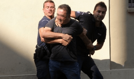 Ξεχειλίζει η οργή στην Κρήτη - Πήγαν να λιντσάρουν τους βιαστές της 25χρονης στο Ηράκλειο [εικόνες&βίντεο] | iefimerida.gr 0