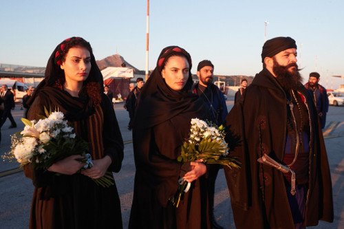 Οι Κρητικοί αποχαιρετούν τον Κωνσταντίνο Μητσοτάκη -Συγκινητικές στιγμές στην ολονυχτία [εικόνες & βίντεο] | iefimerida.gr 16