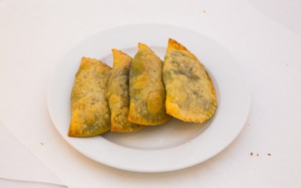 Γιατί οι Κρητικοί σαρώνουν την αγορά -Το παράδειγμα του Ευάγγελου Λαμπάκη: Από μηχανικός έκανε βιομηχανία με καλτσούνια [βίντεο] | iefimerida.gr 0