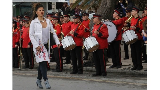 Οι γυναίκες εντυπωσίασαν και στη χθεσινή παρέλαση [εικόνες] | iefimerida.gr 0