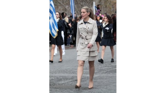 Οι γυναίκες εντυπωσίασαν και στη χθεσινή παρέλαση [εικόνες] | iefimerida.gr 2