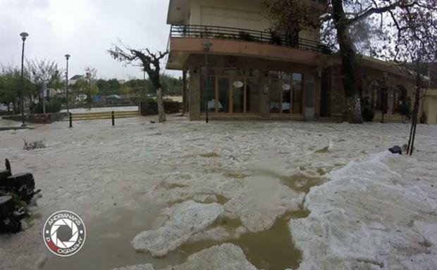 H κακοκαιρία σαρώνει κάθε γωνιά της χώρας -Προβλήματα από τη Β. Ελλάδα μέχρι την Κρήτη  [εικόνες & βίντεο] | iefimerida.gr 5