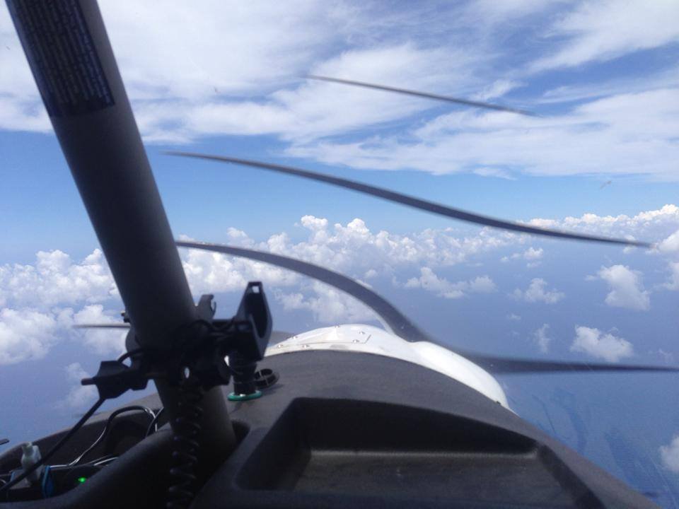 Στην Κρήτη δυο πιλότοι που κατέρριψαν ρεκόρ Γκίνες -Διέσχισαν Ευρώπη και Αφρική με το πιο ελαφρύ αεροπλάνο [εικόνες&βίντεο] | iefimerida.gr 1