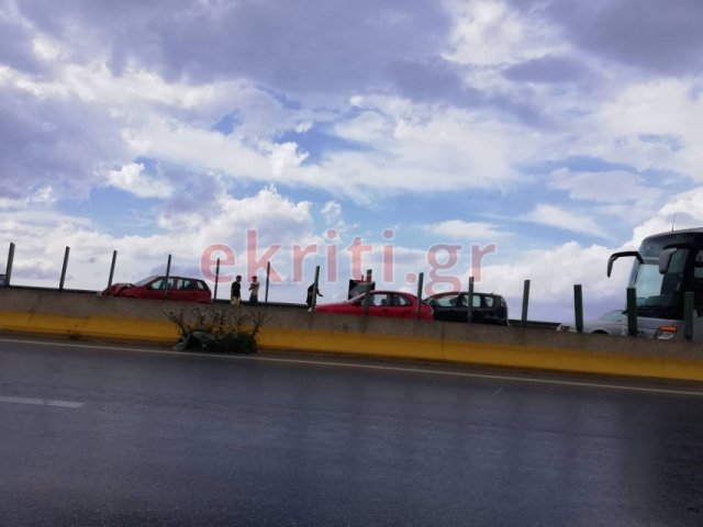 Κρήτη: Καραμπόλα 7 αυτοκινήτων κάτω από σφοδρή βροχή [εικόνες] | iefimerida.gr 0