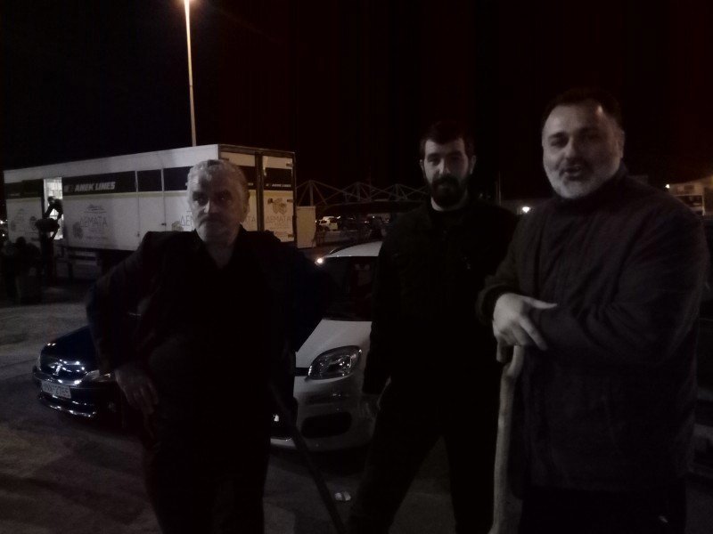 Aναχώρησαν οι Κρητικοί για το συλλαλητήριο -Με σημαίες και κατσούνες [εικόνες] | iefimerida.gr 1