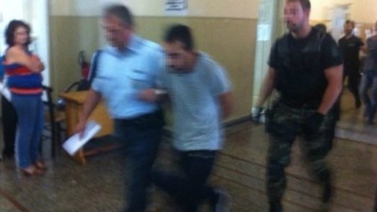 «Φονιά δεν θα γλιτώσεις»–Εξαγριωμένοι συγγενείς 71χρονου που δολοφόνησαν στην Κρήτη | iefimerida.gr 0