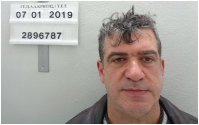 Αυτός είναι ο καθηγητής που κατηγορείται ότι ασελγούσε σε μαθήτριες [εικόνες] | iefimerida.gr 0