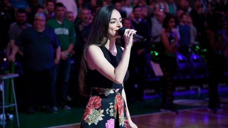 Η Κρητικοπούλα που «μάγεψε» τη Βοστώνη στη βραδιά προς τιμήν του Γιάννη Αντετοκούνμπο [εικόνες] | iefimerida.gr 0