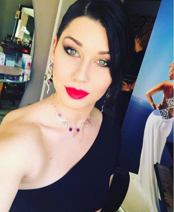 Απο «Μις Υφήλιος 2017»...πυγμάχος- Η Κρητικιά καλλονή που από τις πασαρέλες ανέβηκε στα ρινγκ [εικόνες] | iefimerida.gr 0