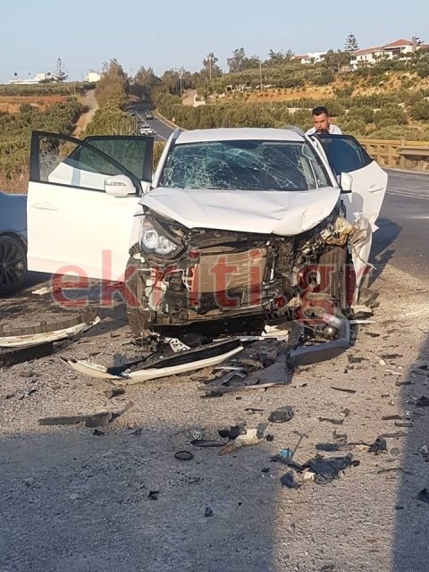 Σφοδρή σύγκρουση ΙΧ στην Κρήτη- Εξι τραυματίες, ανάμεσά τους και παιδιά [εικόνες] | iefimerida.gr 3