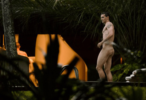 Σάλος -Οι ποδοσφαιριστές της εθνικής Κροατίας ολόγυμνοι στην πισίνα του ξενοδοχείου τους [εικόνες] | iefimerida.gr 1