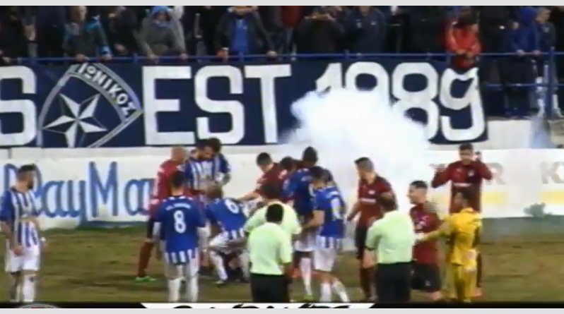 Επεισόδια και ξύλο στη Νεάπολη, στο ντέρμπι Ιωνικός-Προοδευτική [εικόνες & βίντεο] | iefimerida.gr 1