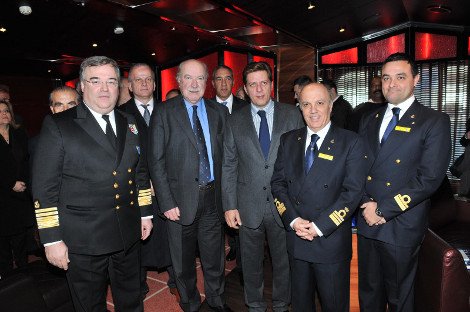 Costa Deliziosa -Το πρώτο κρουαζιερόπλοιο που «έπιασε» στον Πειραιά για το 2014 μετέφερε στην Αθήνα 3.000 τουρίστες [εικόνες] | iefimerida.gr 3