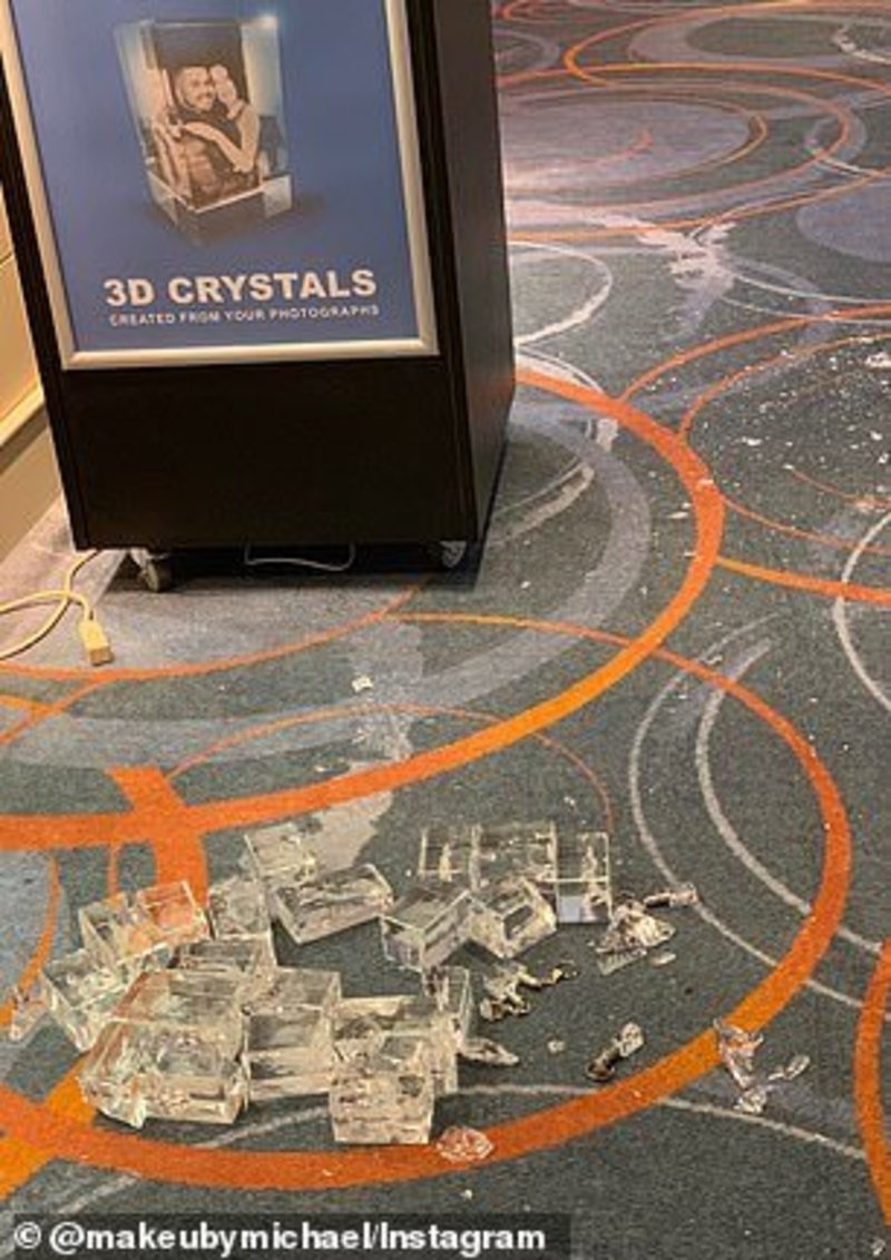 Κρουαζιέρα του τρόμου: Επεσε σε δίνη ανέμου και καταστράφηκε -Απίστευτες εικόνες, σαν να έπεσε βόμβα [βίντεο] | iefimerida.gr 1