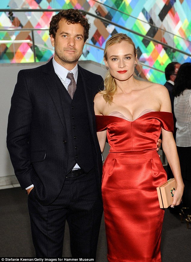 To κόλπο της Diane Kruger για να δείξει το πλούσιο στήθος της [εικόνες] | iefimerida.gr 1