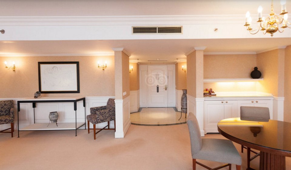 Σε αυτή τη σουίτα σε ξενοδοχείο της Αθήνας έμεινε χθες το βράδυ η Τζολί [εικόνες] | iefimerida.gr 6