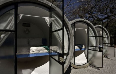 Μοναδική εμπερία διαμονής: Ξενοδοχείο φτιαγμένο από σωλήνες υπονόμου [εικόνες] | iefimerida.gr 2