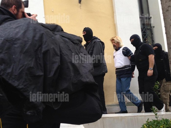 Στο Λουτράκι ψάχνουν την μελαχρινή συνεργό του Ξηρού | iefimerida.gr 0