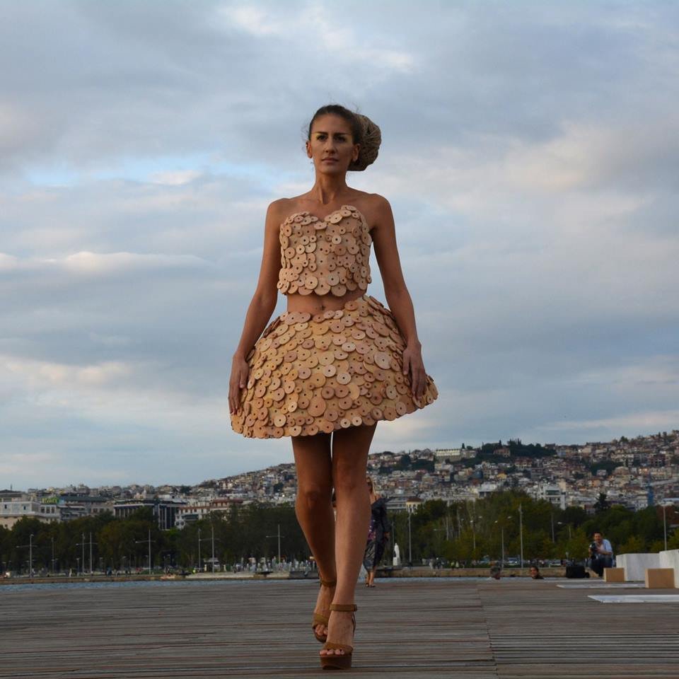 Παλάβωσε τα social media: Η σέξι κτηνίατρος από τη Θεσσαλονίκη με το αποκαλυπτικό φόρεμα [εικόνες] | iefimerida.gr 2