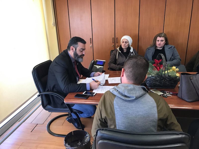 Ασπρόπυργος: Διαμαρτυρία γονέων για το κτιριακό πρόβλημα του μοναδικού λυκείου της περιοχής [εικόνες] | iefimerida.gr 0