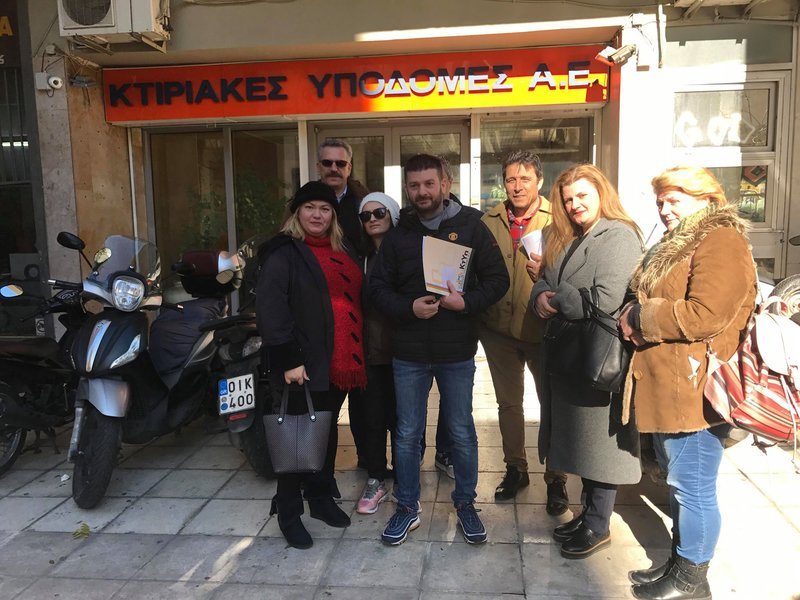 Ασπρόπυργος: Διαμαρτυρία γονέων για το κτιριακό πρόβλημα του μοναδικού λυκείου της περιοχής [εικόνες] | iefimerida.gr 1