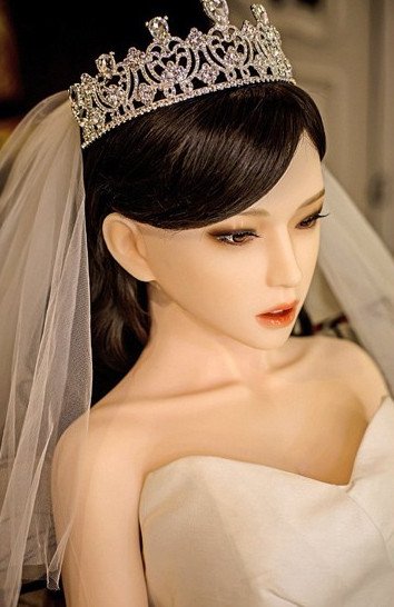 Ενας 28χρονος ετοιμοθάνατος παντρεύτηκε μια κούκλα του σεξ- Το παρασκήνιο [εικόνες] | iefimerida.gr 2