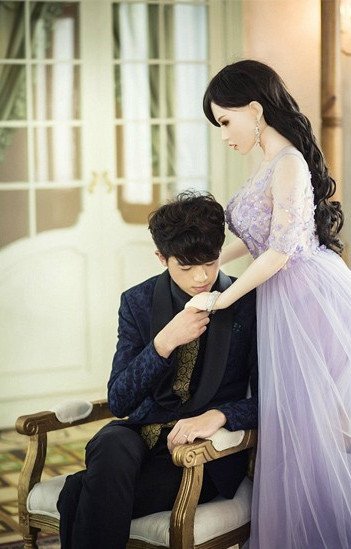 Ενας 28χρονος ετοιμοθάνατος παντρεύτηκε μια κούκλα του σεξ- Το παρασκήνιο [εικόνες] | iefimerida.gr 3