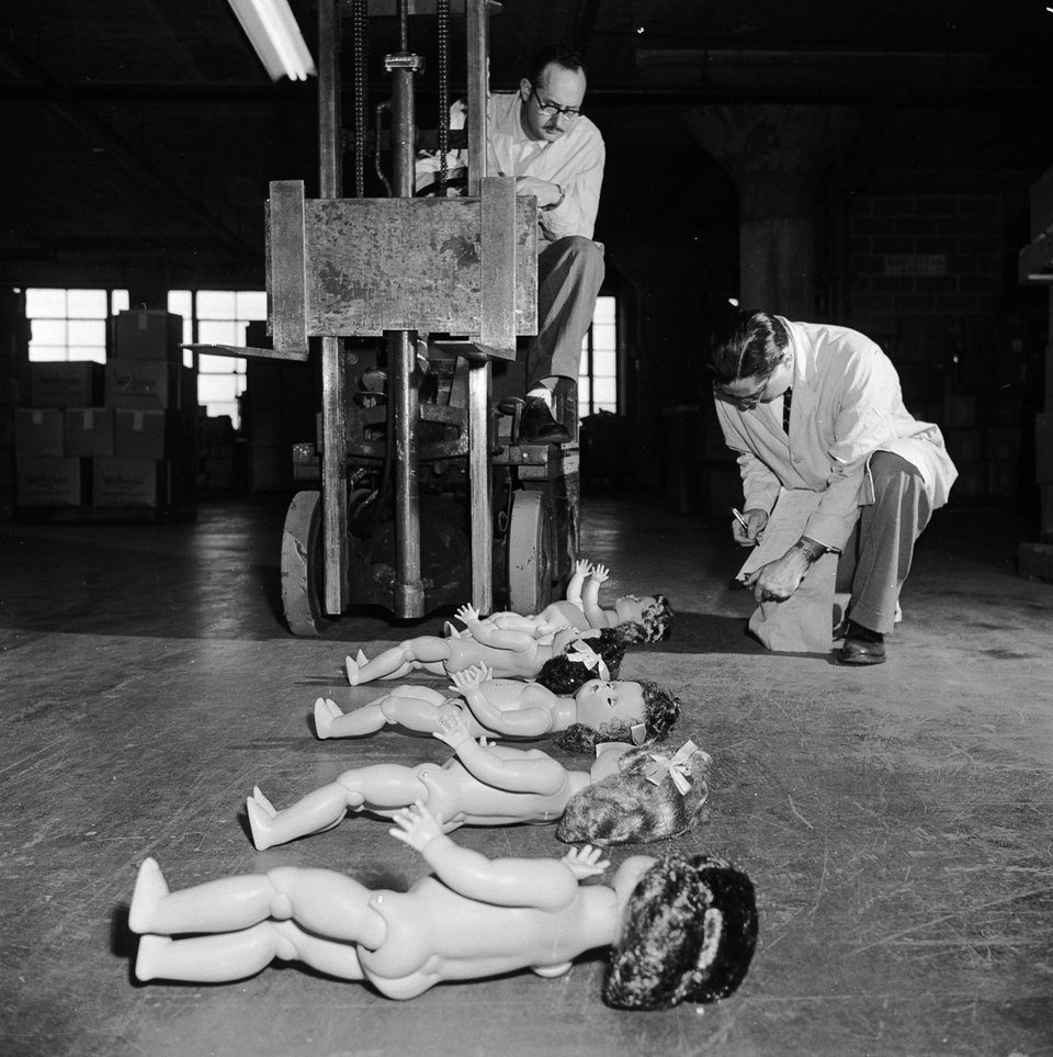 Ενα «στοιχειωμένο» εργοστάσιο -Οταν τα παιχνίδια ξυπνούν τους χειρότερους εφιάλτες [εικόνες]  | iefimerida.gr 7