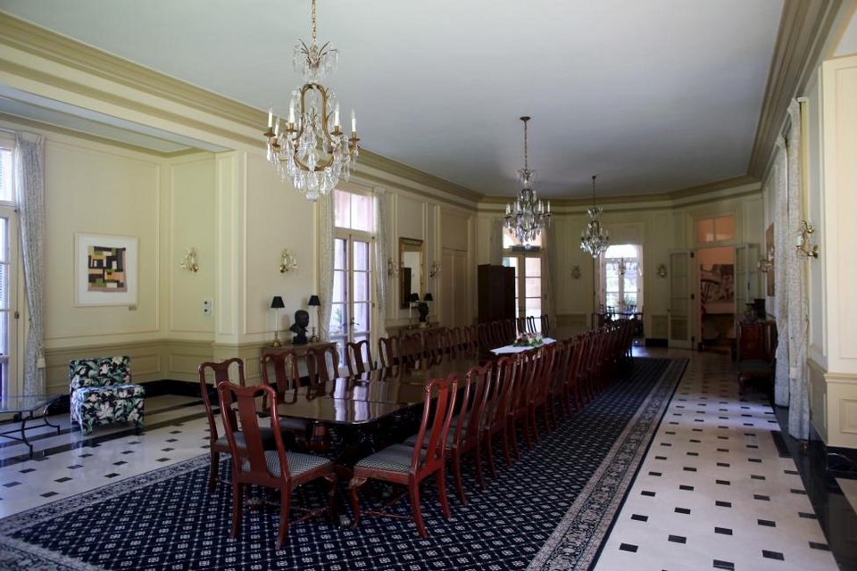 Εδώ μένουν οι Ομπάμα κατά την επίσκεψη στην Κούβα -Στην κατοικία του Αμερικανού πρέσβη [εικόνες] | iefimerida.gr 3