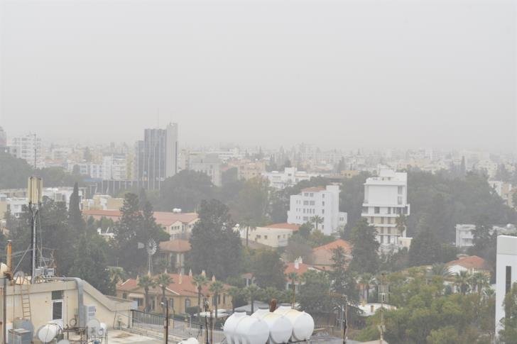 «Πνίγηκε» στη σκόνη η Κύπρος [εικόνες] | iefimerida.gr 0