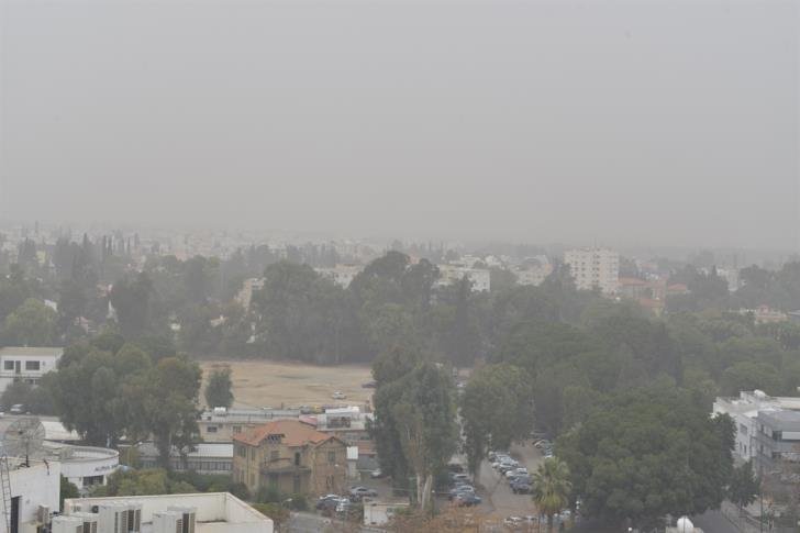 «Πνίγηκε» στη σκόνη η Κύπρος [εικόνες] | iefimerida.gr 1