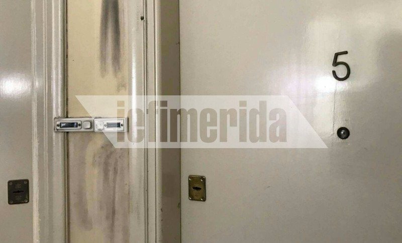 Ξαναχτύπησαν οι ληστές με το σίδερο: Βασάνισαν και έκαψαν 85χρονη [εικόνες] | iefimerida.gr 0