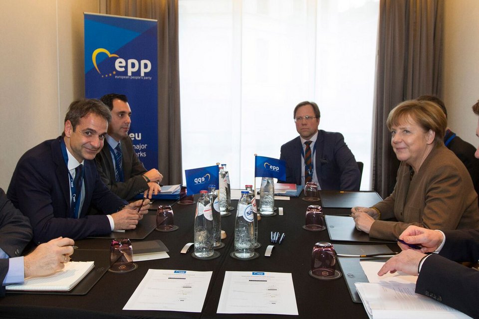Τι είπαν Μέρκελ-Μητσοτάκης στις Βρυξέλλες [εικόνες] | iefimerida.gr 1