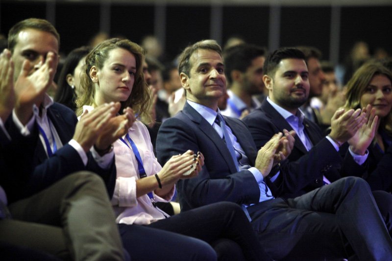 Μητσοτάκης στο συνέδριο της ΟΝΝΕΔ: Ο πραγματικός εχθρός της νεολαίας είναι ο Τσίπρας [εικόνες] | iefimerida.gr 1