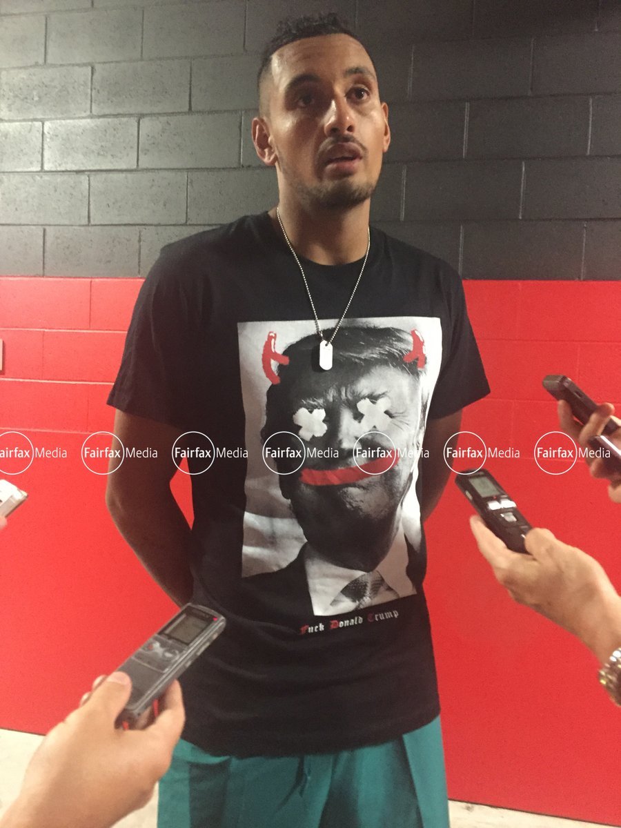 Με t-shirt κατά του Ντόναλντ Τραμπ εμφανίστηκε ο Κύργιος [εικόνα] | iefimerida.gr 0