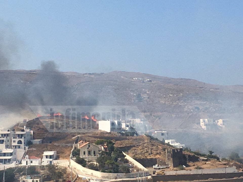 Φωτιά στο Σχοινάρι στην Κύθνο -Οι φλόγες έφτασαν μία ανάσα από τα σπίτια [εικόνες] | iefimerida.gr 2