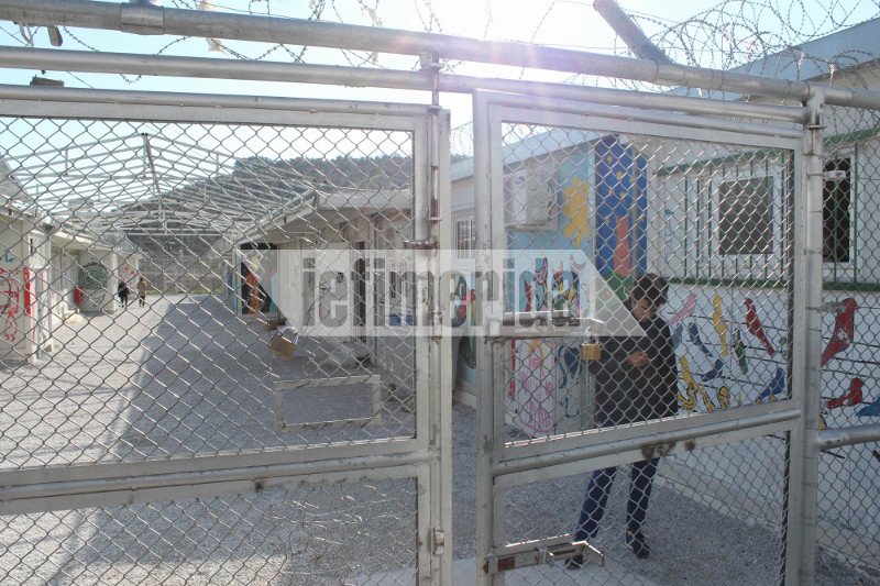 To iefimerida μέσα στο κέντρο φιλοξενίας προσφύγων στη Μόρια -Αποκαλυπτικές μαρτυρίες [εικόνες] | iefimerida.gr 5