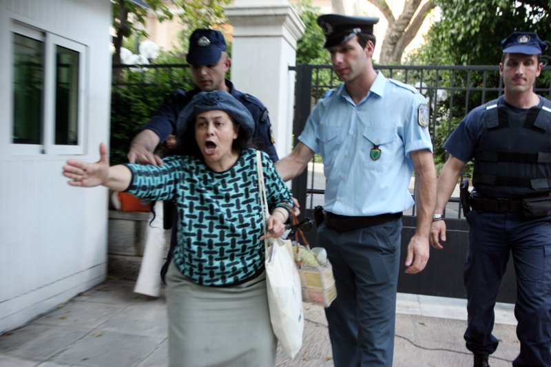 Η Ελένη Λουκά πήγε στο Μέγαρο Μαξίμου [εικόνες] | iefimerida.gr 1