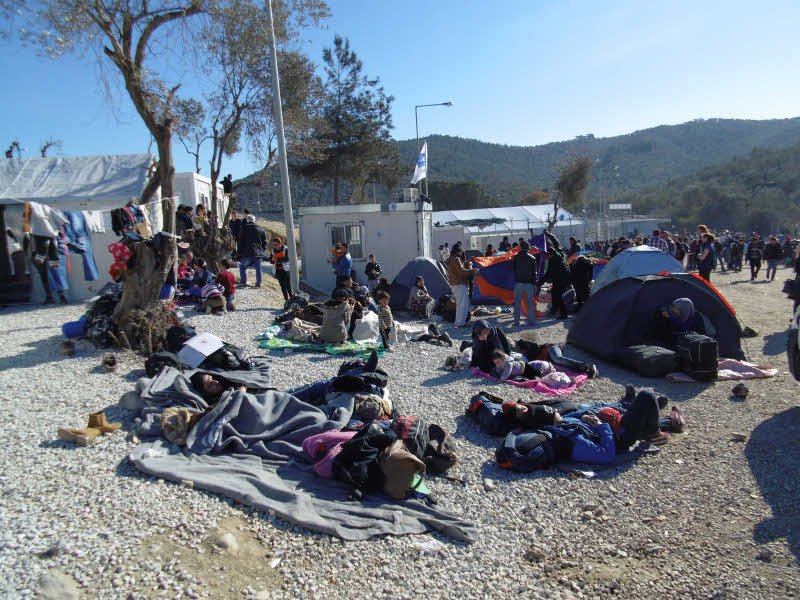 «Βουλιάζει» από μετανάστες η Λέσβος -Πήραν άδεια και έφυγαν οι υπάλληλοι της Frontex [εικόνα] | iefimerida.gr 0
