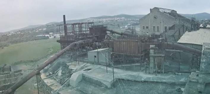Περιήγηση στο λαβύρινθο των μεταλλείων Λαυρίου -Με ένα σχοινί (μίτο) [εικόνες]  | iefimerida.gr 1