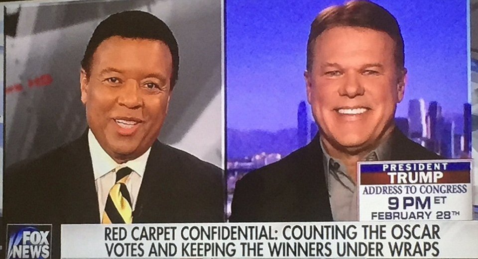 Καρέ-καρέ η ιστορική γκάφα στα Οσκαρ -Ο γκαφατζής είχε δύο φακέλους και ήταν συνέχεια στο... Τwitter [εικόνες] | iefimerida.gr 7