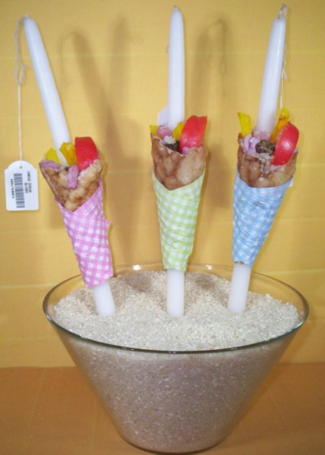 Αυτή είναι η λαμπάδα του Νεοέλληνα που τινάζει στον αέρα τη νηστεία [εικόνες] | iefimerida.gr 1