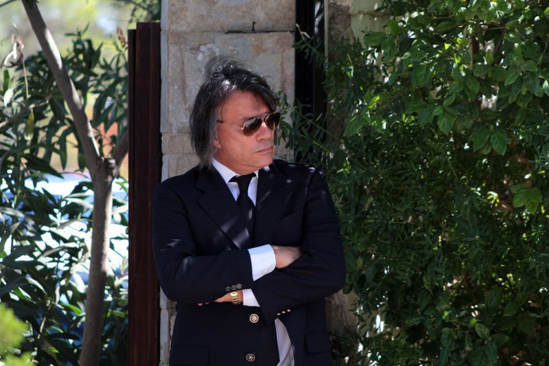 Το τελευταίο αντίο συγγενών, φίλων, συναδέλφων στον Λάμπρο Χαβέλα [εικόνες] | iefimerida.gr 8