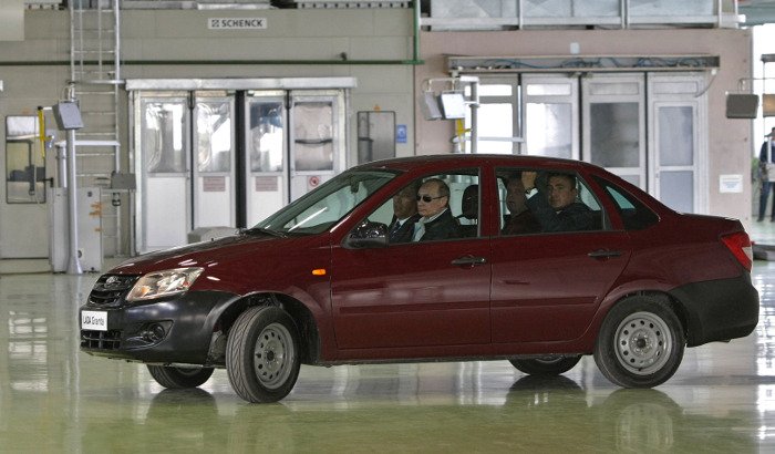 Τα ρωσικά Lada κατακτούν, για άλλη μία φορά, την αγορά της Κούβας | iefimerida.gr 0