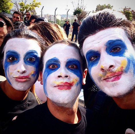 Μια άλλη Ελλάδα έζησε την φρενίτιδα της Lady Gaga στην Αθήνα [εικόνες] | iefimerida.gr 36