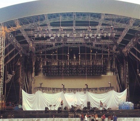 Η Αθήνα υποδέχεται τη Lady Gaga: Εκκεντρικές εμφανίσεις από τα «μικρά τερατάκια» στο ΟΑΚΑ [εικόνες] | iefimerida.gr 4