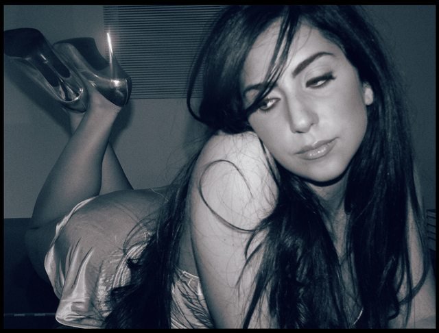 Έτσι ήταν η Lady Gaga το 2005 όταν δούλευε σε εστιατόριο [εικόνες] | iefimerida.gr 1